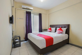 Lauv Room Grand Centerpoint by OYO Rooms