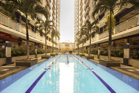 Lauv Room Grand Centerpoint by OYO Rooms