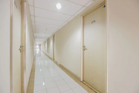Lauv Room Grand Centerpoint by OYO Rooms