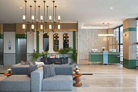MaxOneHotels At Kota Harapan Indah Bekasi