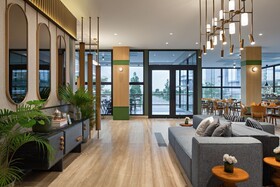 MaxOneHotels At Kota Harapan Indah Bekasi