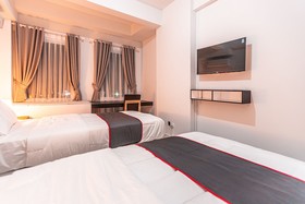 Patraland Urbano by OYO Rooms