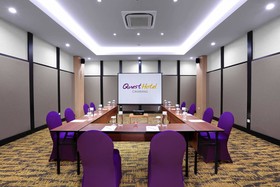 Quest Hotel Cikarang