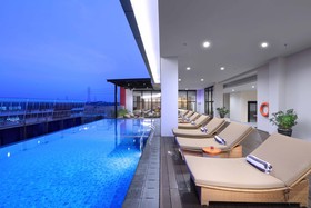 Quest Hotel Cikarang