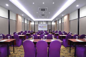 Quest Hotel Cikarang