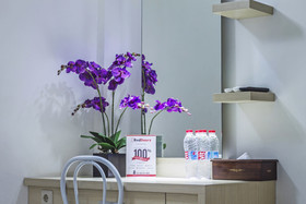 RedDoorz @ Jatiwaringin