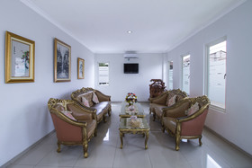 RedDoorz @ Jatiwaringin