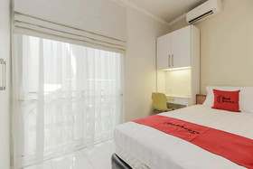 RedDoorz Syariah Plus @ Jatibening