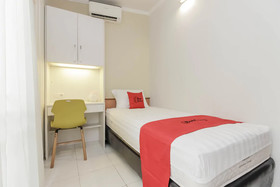 RedDoorz Syariah Plus @ Jatibening