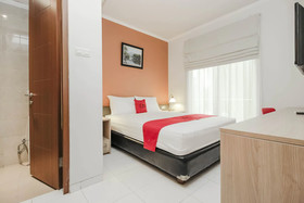 RedDoorz Syariah Plus @ Jatibening