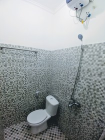 RedDoorz Syariah Plus near Jatiwarna Toll Gate