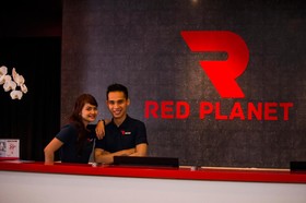 Monoloog Hotel Bekasi