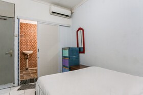 Spot On 93515 Pulo Gebang Guest House