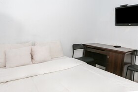 Spot On 93515 Pulo Gebang Guest House