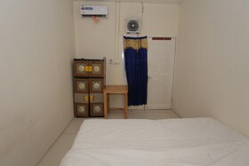 SPOT ON 93827 Rumah Kost Harapan Indah