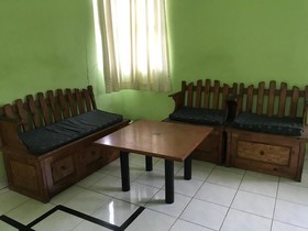 Surya Inn Syariah by OYO Rooms