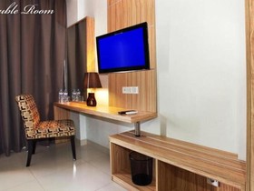 Sans Hotel The Green Bekasi by RedDoorz
