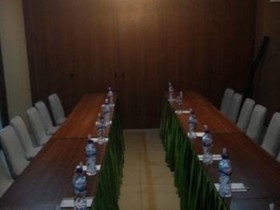 Sans Hotel The Green Bekasi by RedDoorz
