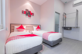 Versa Hotel By OYO Rooms