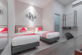 Versa Hotel By OYO Rooms