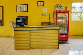 Hotel Family Blitar by OYO