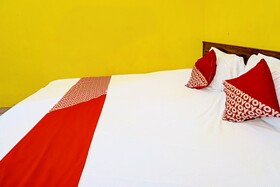 Hotel Family Blitar by OYO