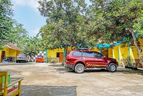 Hotel Family Blitar by OYO
