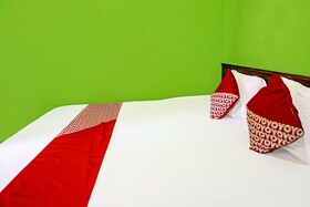 Hotel Family Blitar by OYO