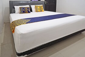 Kost Putih Syariah By OYO