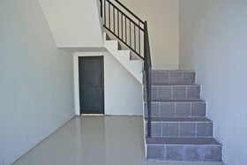 Kost Putih Syariah By OYO