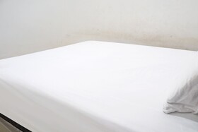 Kost Putih Syariah By OYO