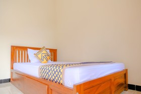 Panderman Residence by OYO Rooms