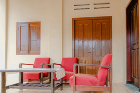 Panderman Residence by OYO Rooms