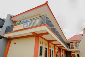 Panderman Residence by OYO Rooms