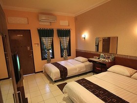 Patria Plaza Blitar