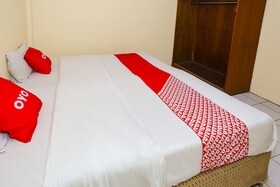 Capital O 93349 Hotel Gondangdia