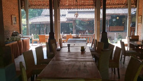 Desa Gumati Hotel