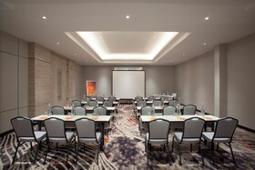 Harris Hotel & Convention Cibinong City Mall  Bogor