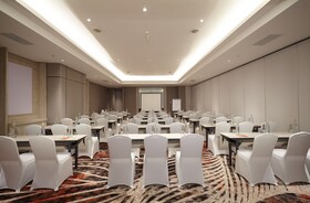 Harris Hotel & Convention Cibinong City Mall  Bogor