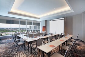 Harris Hotel & Convention Cibinong City Mall  Bogor