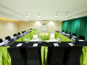 Ole Suites Hotel & Cottages