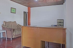 Wisma Kencana Indah by OYO
