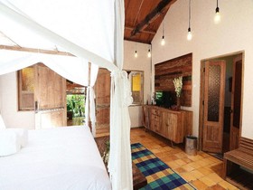 Desa Alamanis Resort Vila