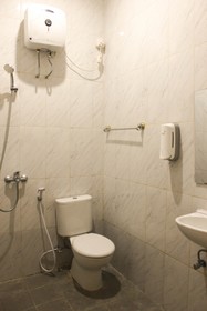 Hotel Rahayu by OYO Rooms