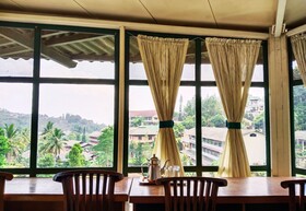 Hotel Grand Astoeti