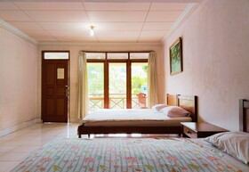 Hotel Grand Astoeti