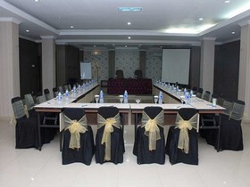 Rizen Premiere Hotel