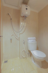 Green Lake View Cimanggis by OYO Rooms
