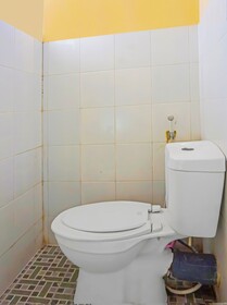 Nadjla Property Cibubur Village by OYO