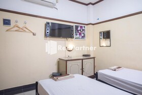 Athaya Guesthouse Syariah by OYO Rooms